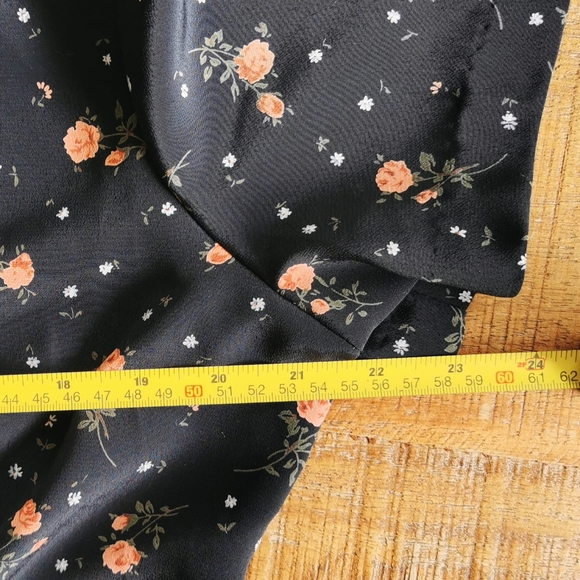 Braemar Vintage Navy Floral Short Sleeve Button Up - Picture 3 of 7